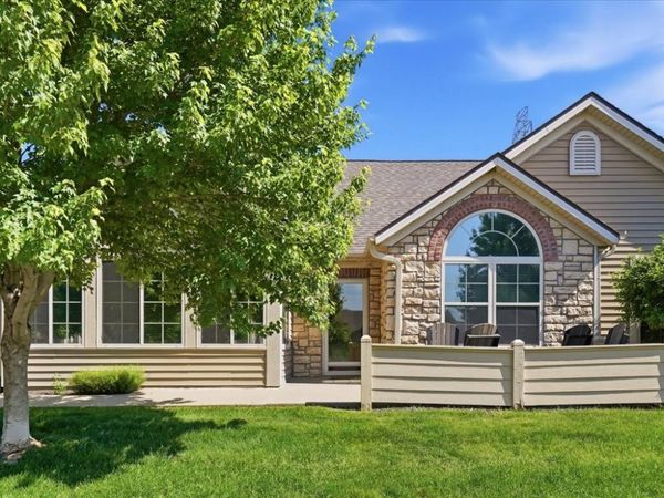 3305 SE Glenstone Drive, Unit 253, Grimes, IA 50111