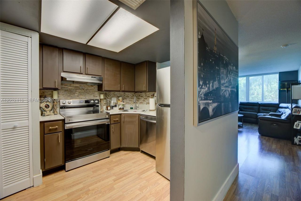 3149 Riverside Dr , Unit B-202, Coral Springs, FL 33065 Photo