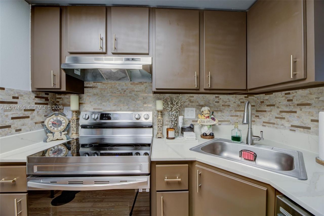 3149 Riverside Dr , Unit B-202, Coral Springs, FL 33065 Photo