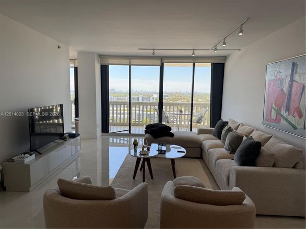 2000 Island Blvd , Unit 1603, Aventura, FL 33160