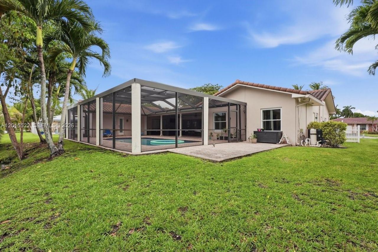 16530 Lake Tree Dr , Unit 16530, Weston, FL 33326 Photo