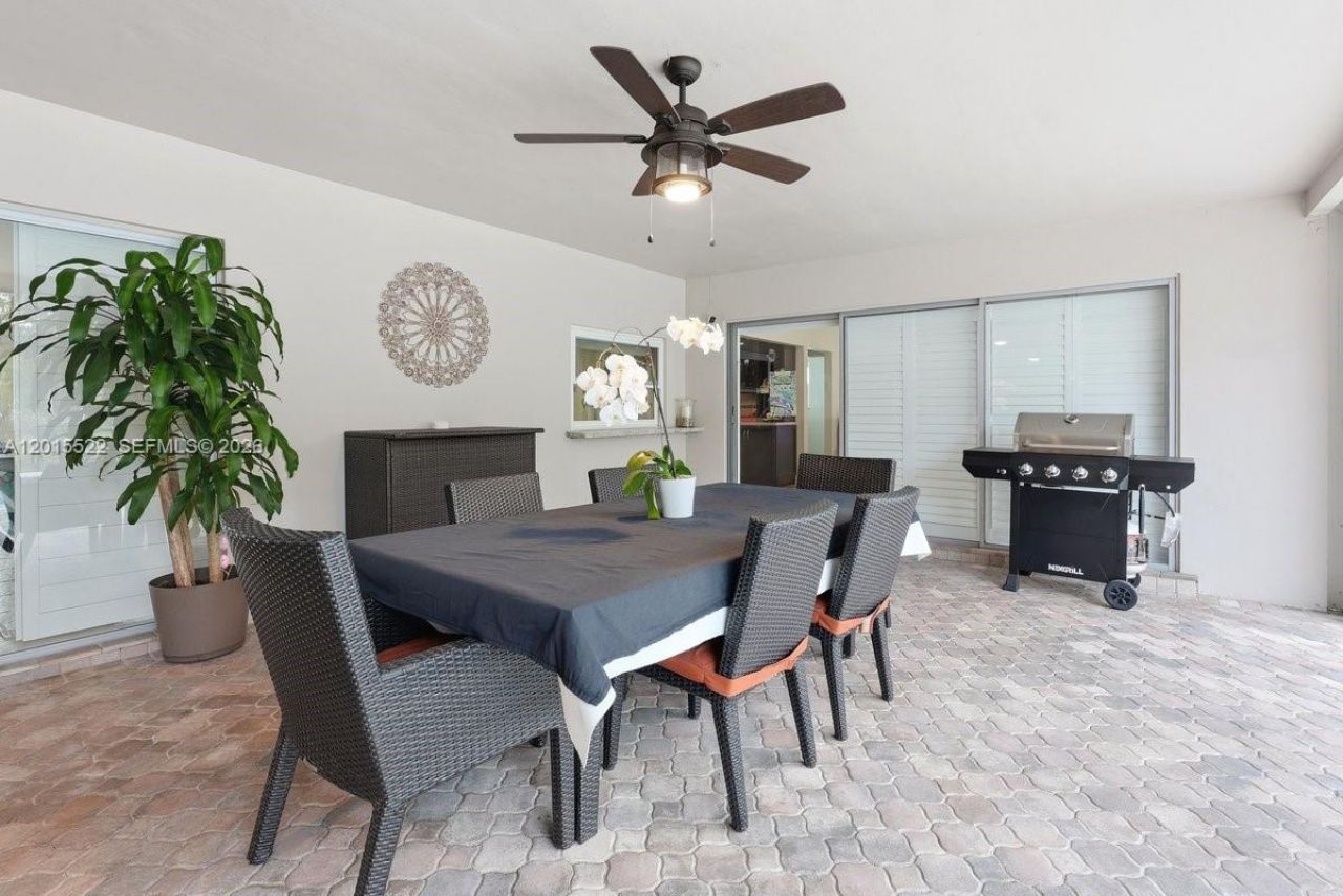16530 Lake Tree Dr , Unit 16530, Weston, FL 33326 Photo