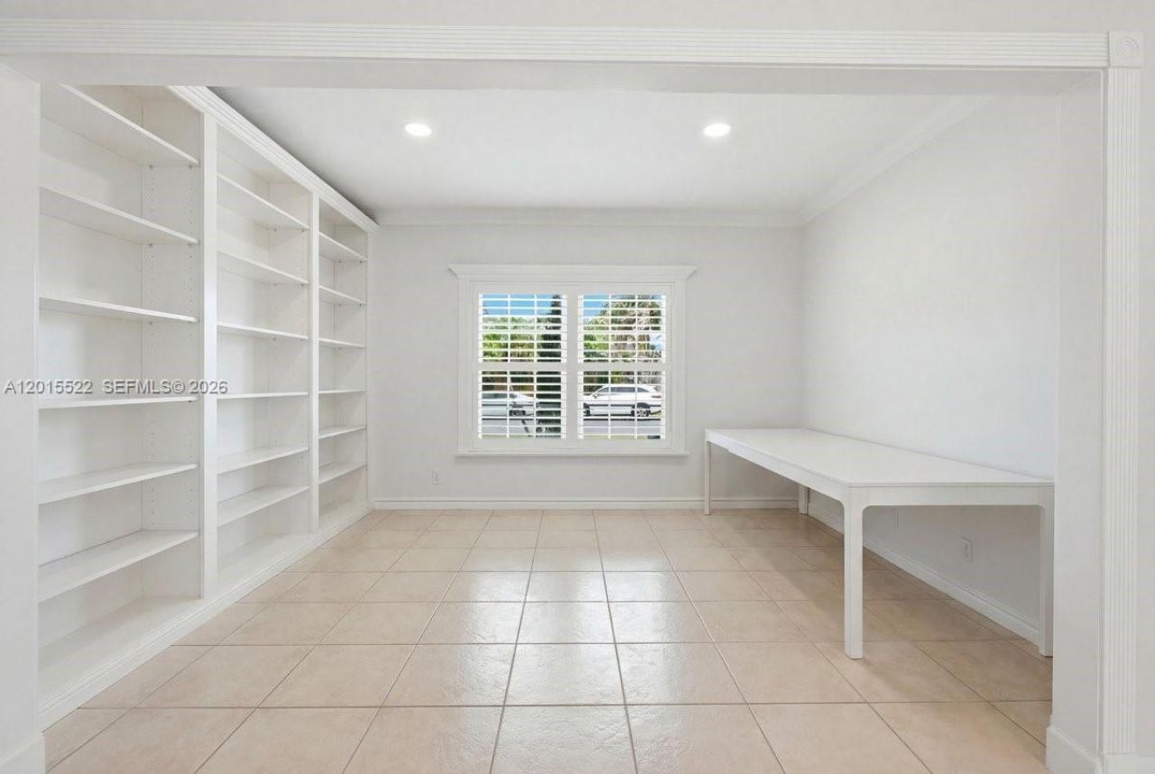 16530 Lake Tree Dr , Unit 16530, Weston, FL 33326 Photo
