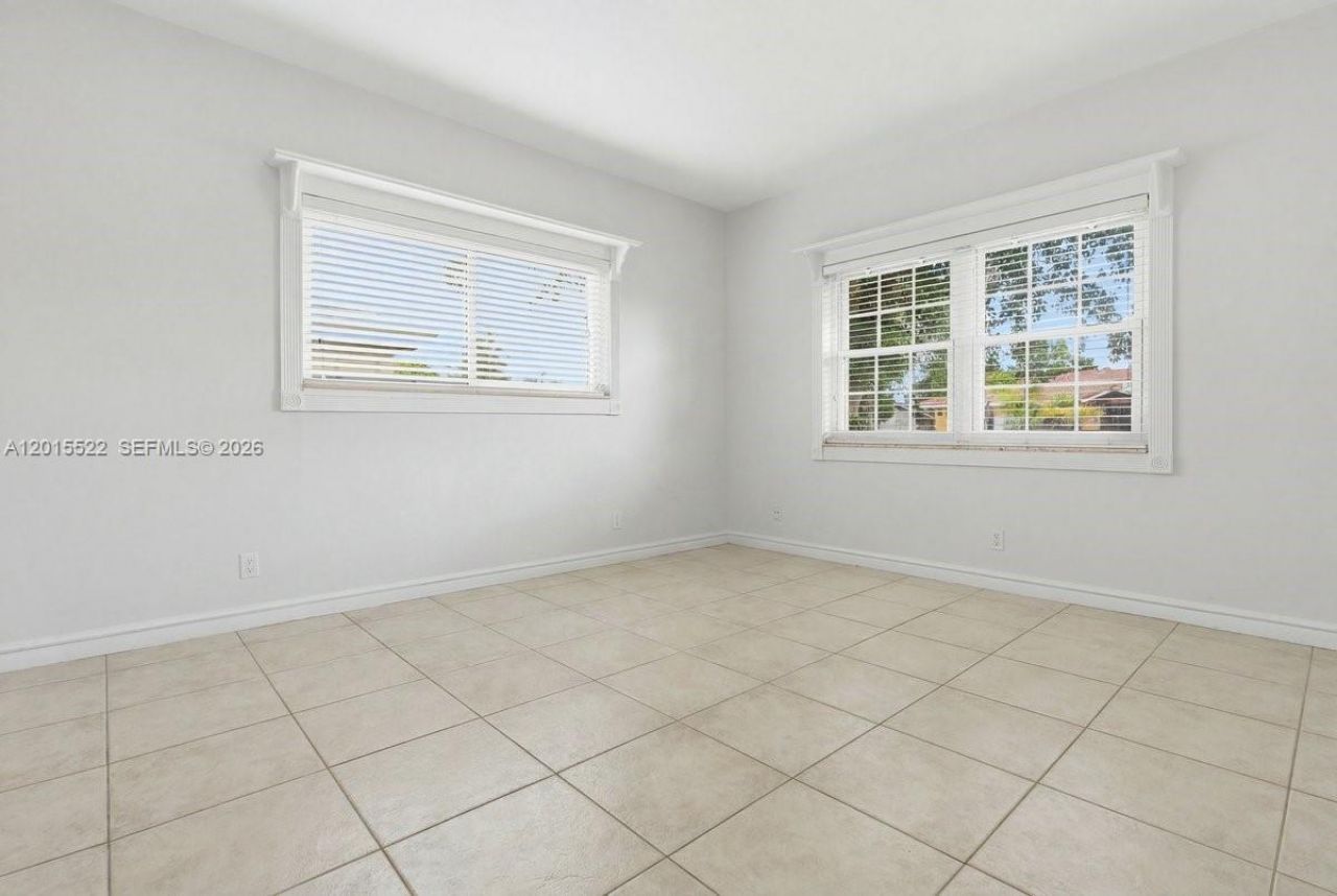 16530 Lake Tree Dr , Unit 16530, Weston, FL 33326 Photo