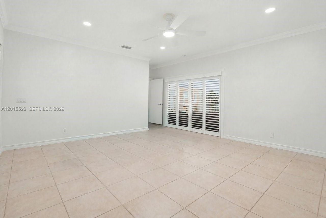 16530 Lake Tree Dr , Unit 16530, Weston, FL 33326 Photo