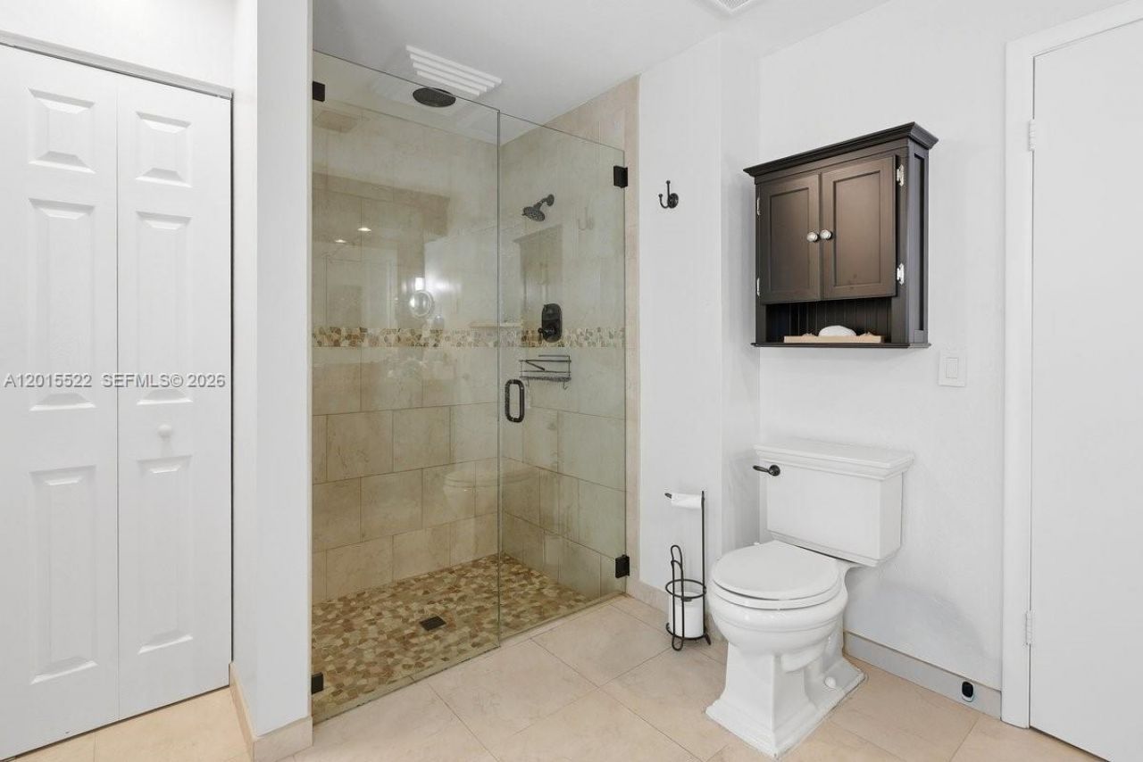 16530 Lake Tree Dr , Unit 16530, Weston, FL 33326 Photo