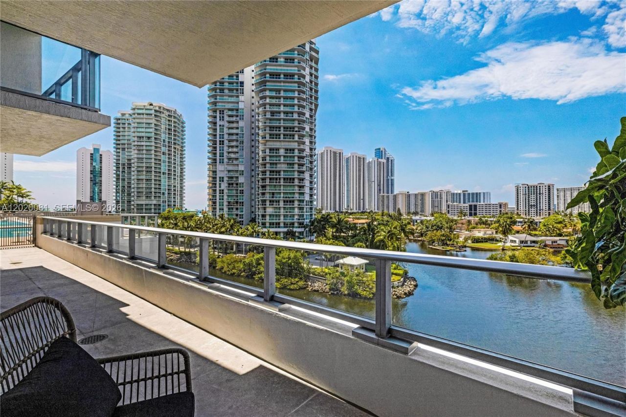 330 Sunny Isles Blvd , Unit 5-506, Sunny Isles Beach, FL 33160 Photo