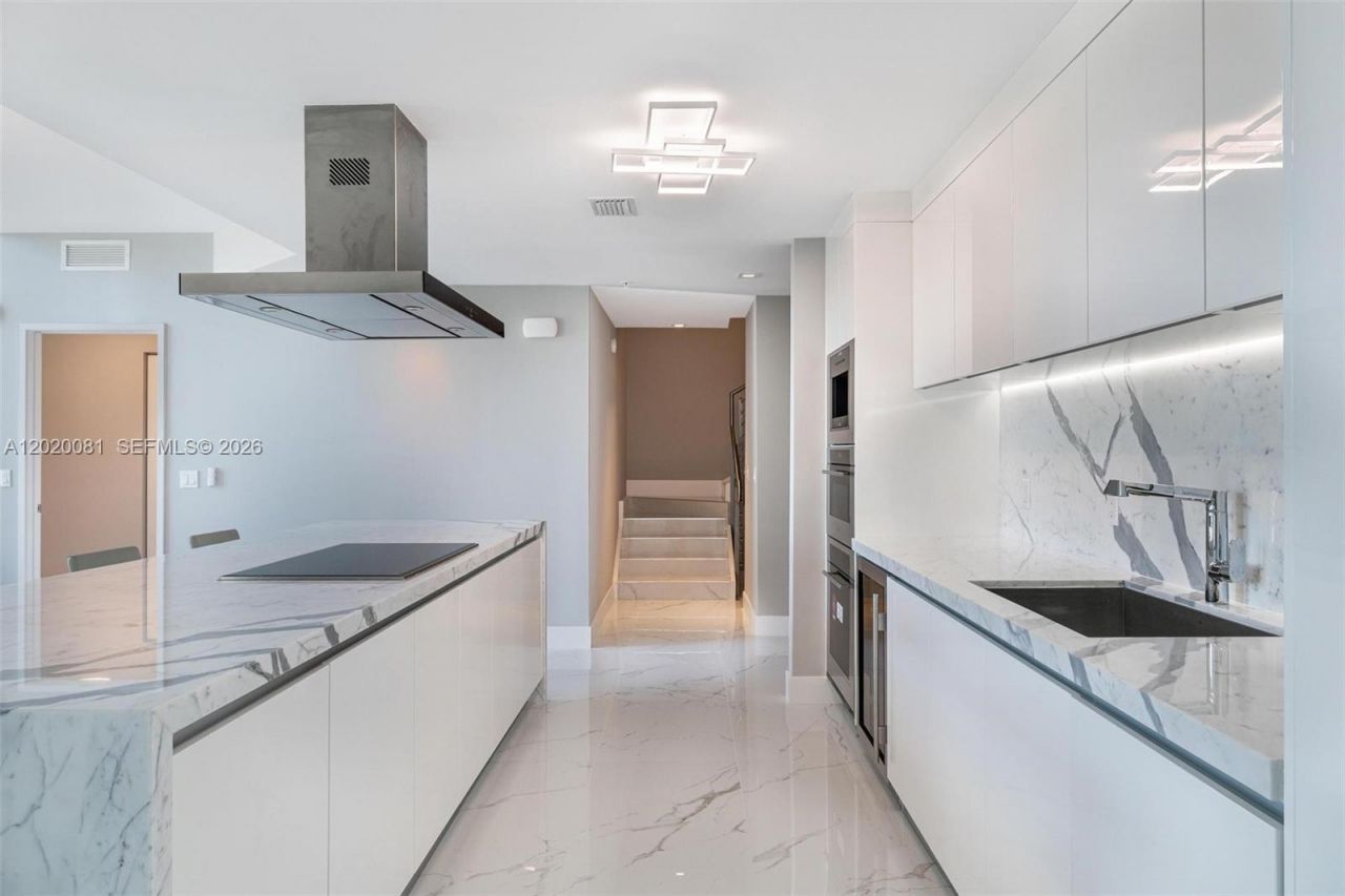 330 Sunny Isles Blvd , Unit 5-506, Sunny Isles Beach, FL 33160 Photo