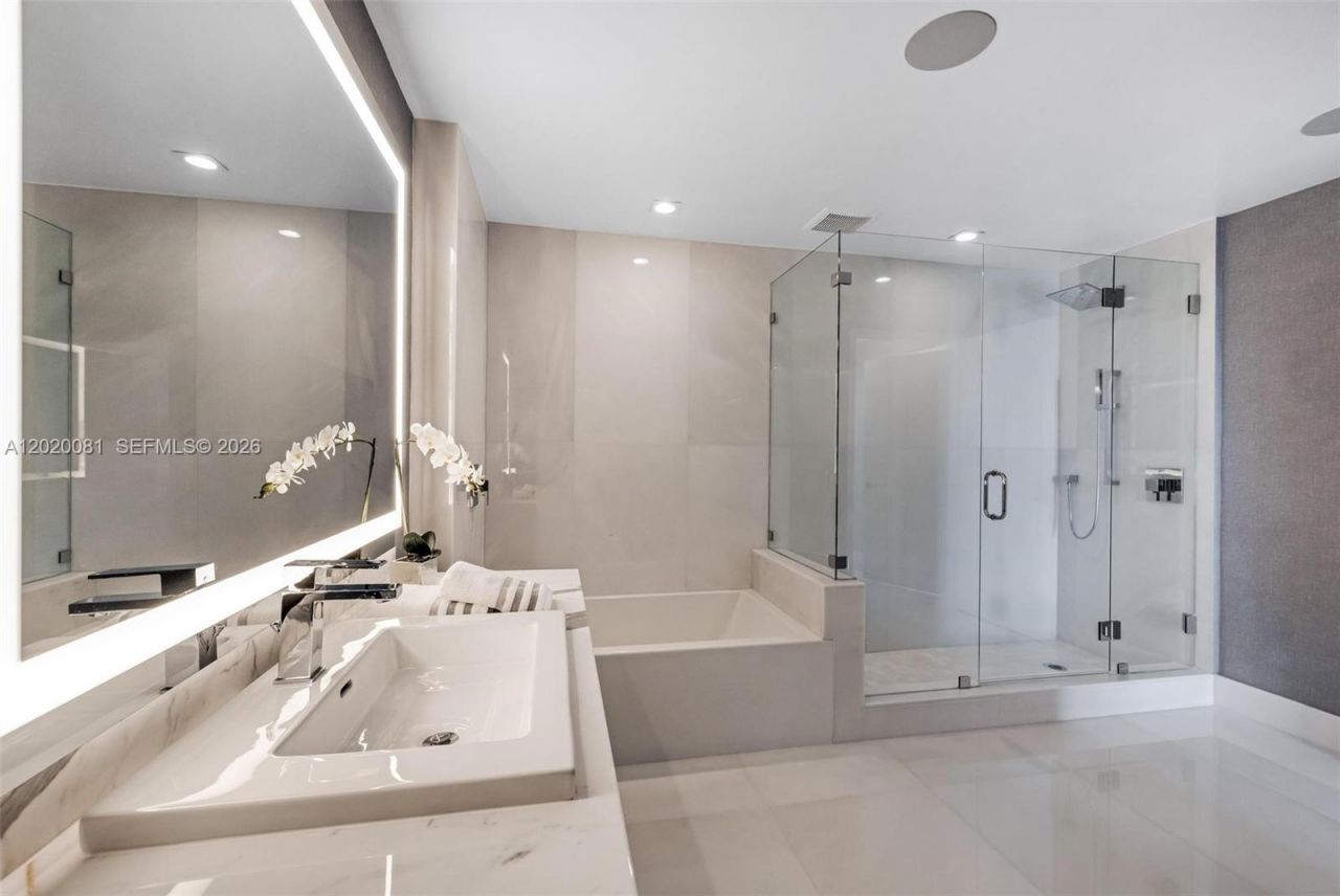 330 Sunny Isles Blvd , Unit 5-506, Sunny Isles Beach, FL 33160 Photo