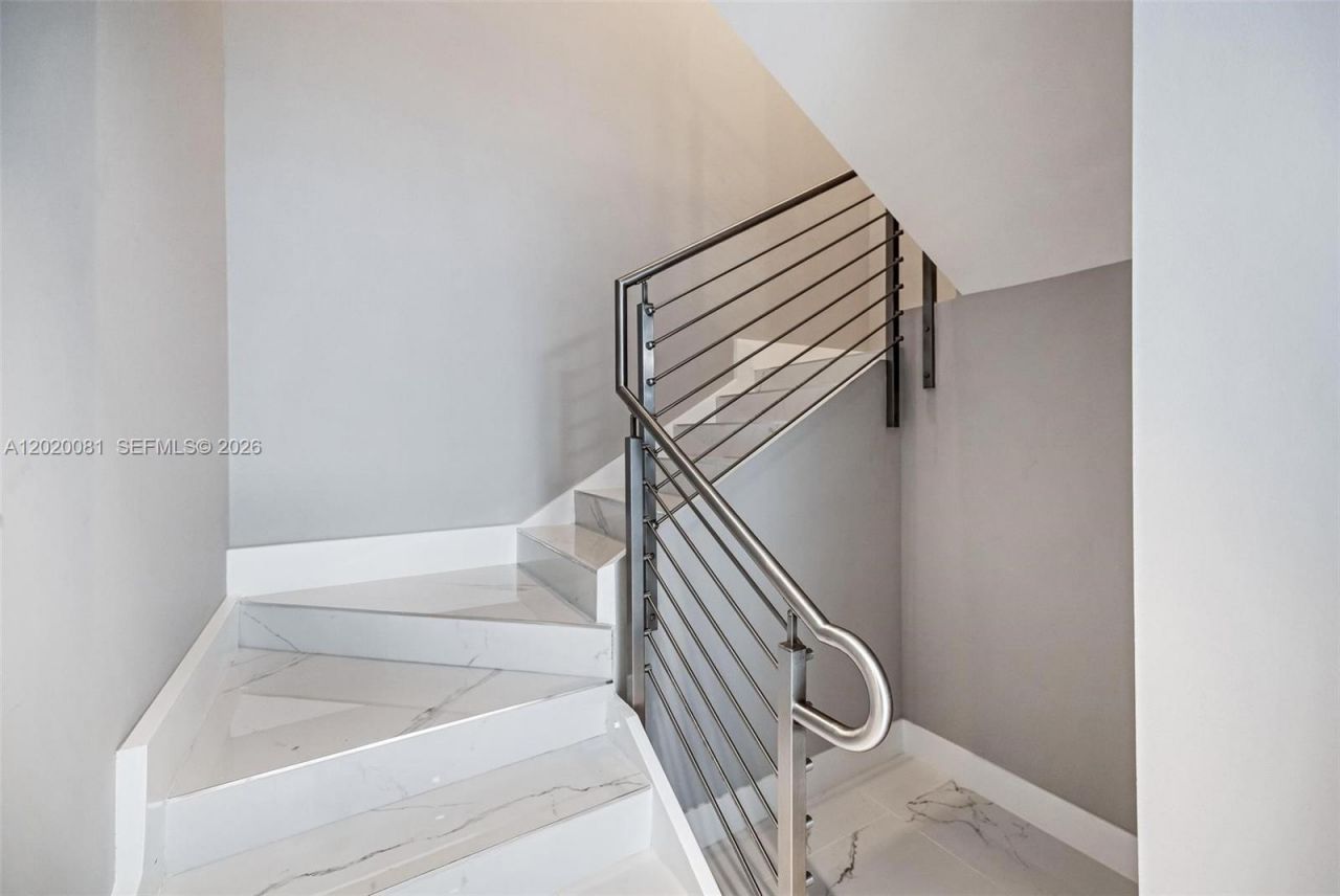 330 Sunny Isles Blvd , Unit 5-506, Sunny Isles Beach, FL 33160 Photo