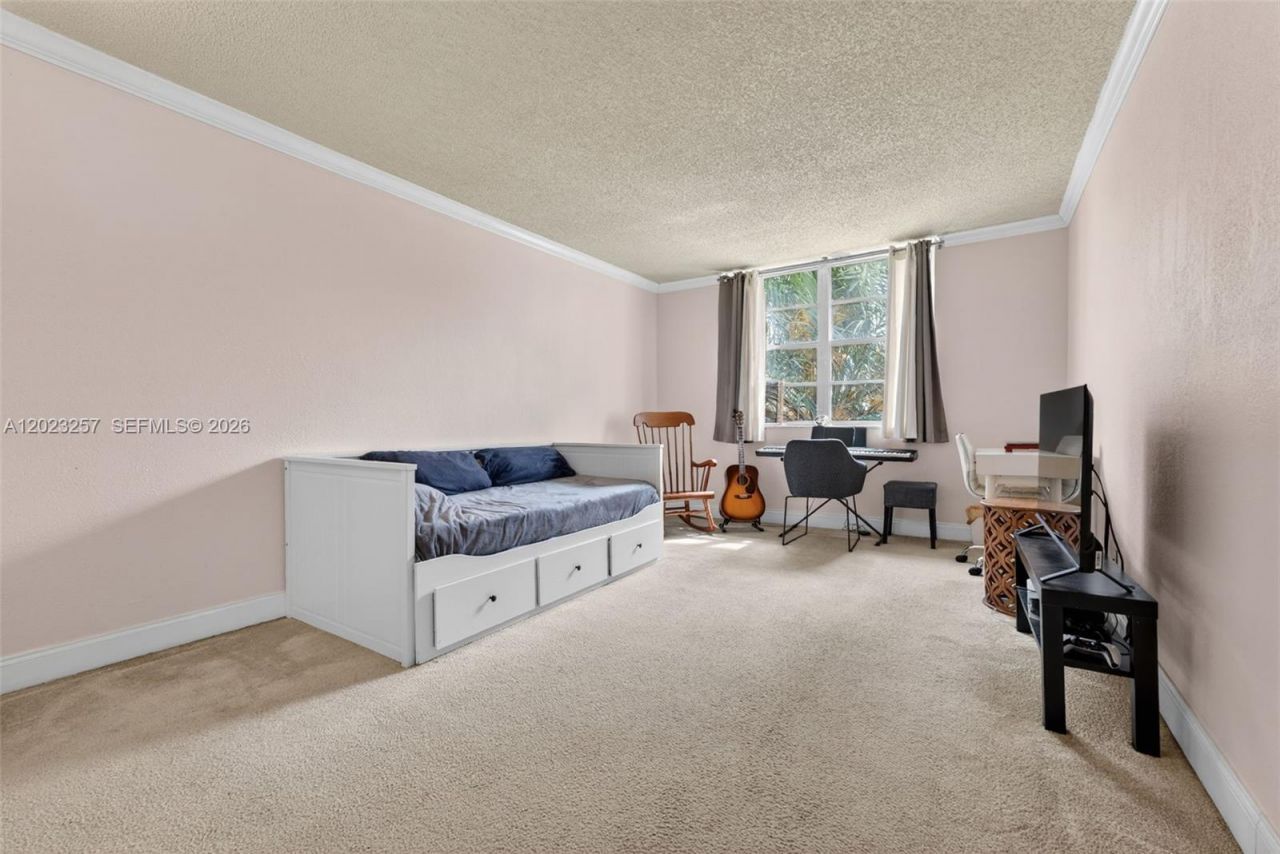 6770 Indian Creek Dr , Unit 5D, Miami Beach, FL 33141 Photo