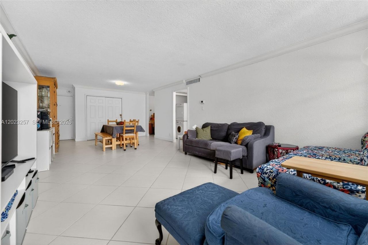 6770 Indian Creek Dr , Unit 5D, Miami Beach, FL 33141 Photo