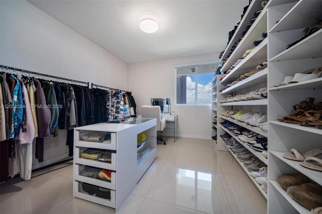 600 NE 27th St , Unit 1104, Miami, FL 33137 Photo