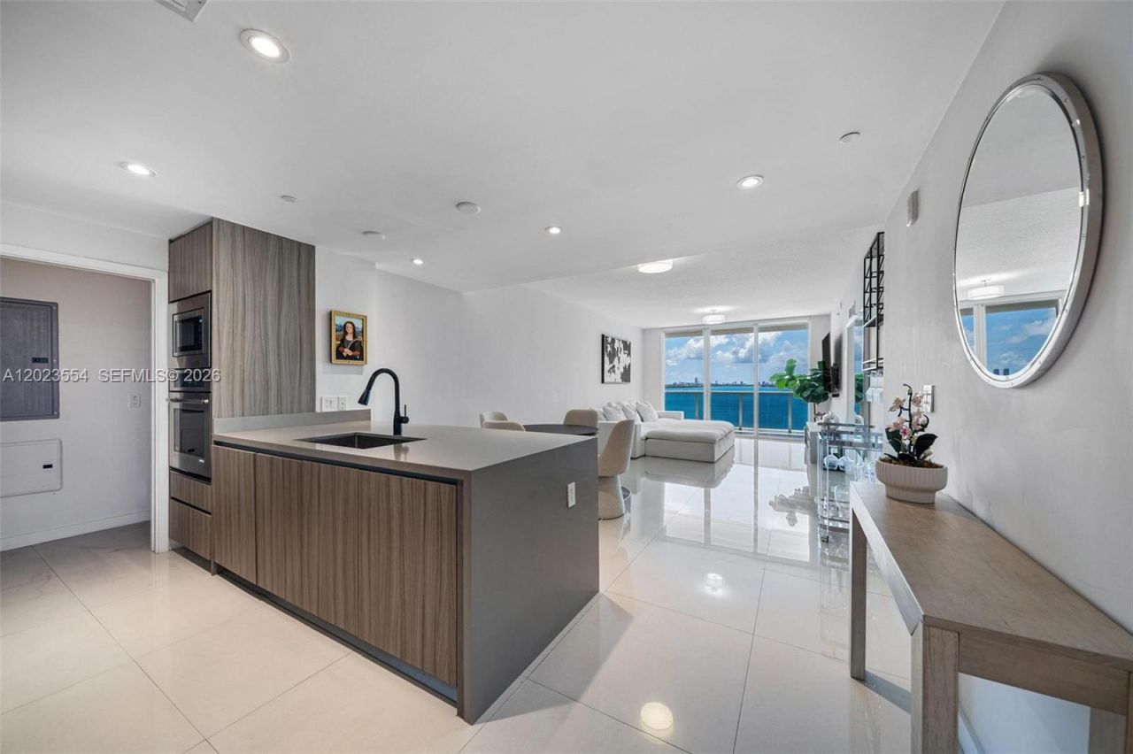600 NE 27th St , Unit 1104, Miami, FL 33137 Photo