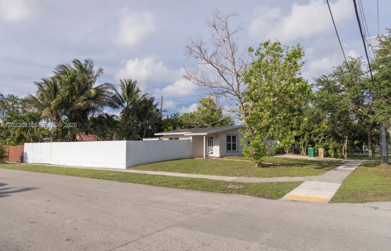 5771 SW 38th Ct , Davie, FL 33314 Photo