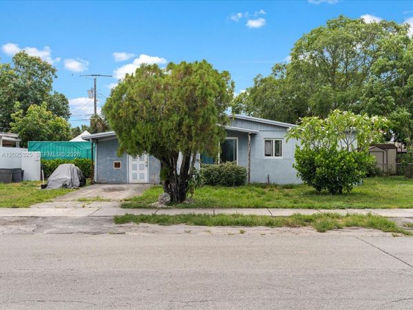 17230 NW 56th Ave , Miami Gardens, FL 33055
