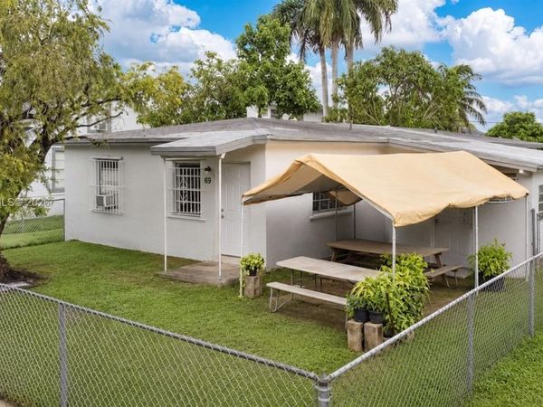 69 NW 5th St , Homestead, FL 33030