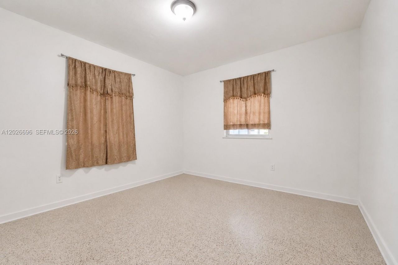 69 NW 5th St , Homestead, FL 33030 Photo