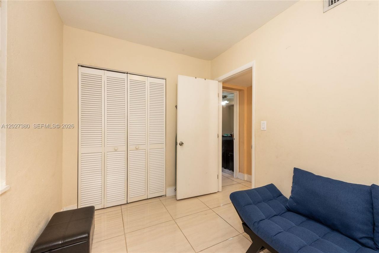 12741 Wood St, Miami, FL 33167 Photo