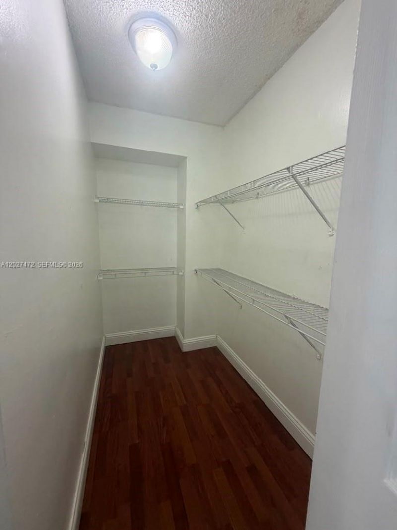 8185 NW 7th St , Unit 218, Miami, FL 33126 Photo