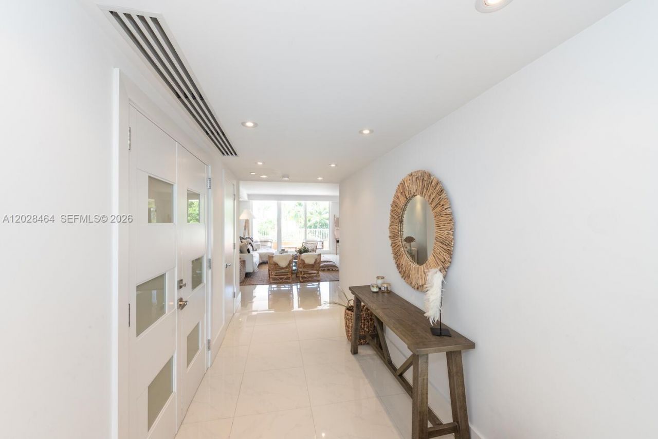 781 Crandon Blvd , Unit 405, Key Biscayne, FL 33149 Photo