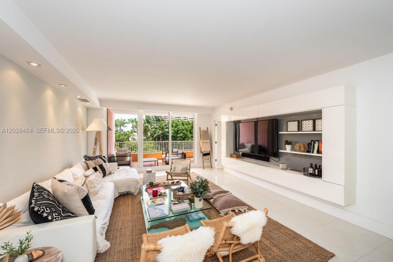 781 Crandon Blvd , Unit 405, Key Biscayne, FL 33149 Photo