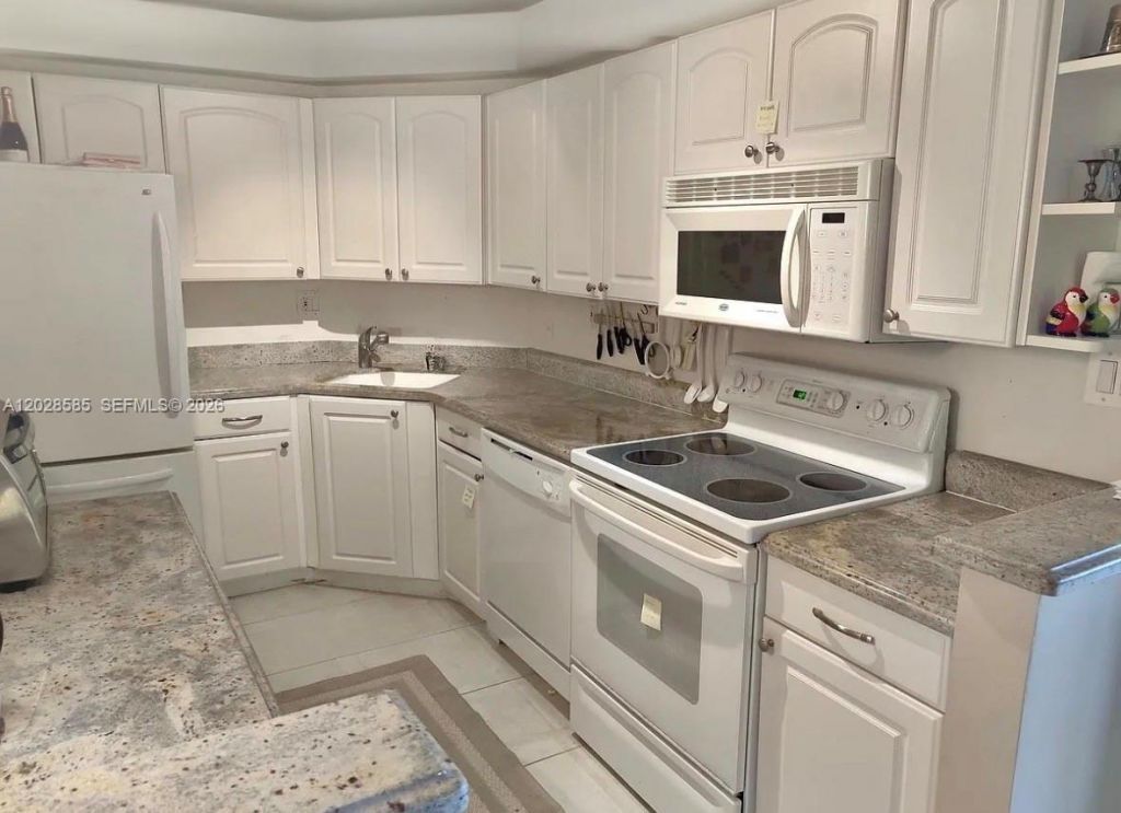 3031 N Ocean Blvd , Unit 805, Fort Lauderdale, FL 33308 Photo