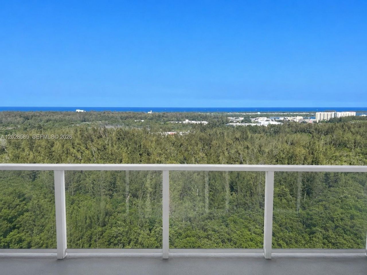 14951 Royal Oaks Ln , Unit 2002, North Miami, FL 33181 Photo