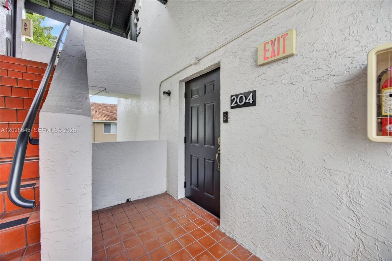 6745 SW 132nd Ave , Unit 204, Miami, FL 33183 Photo