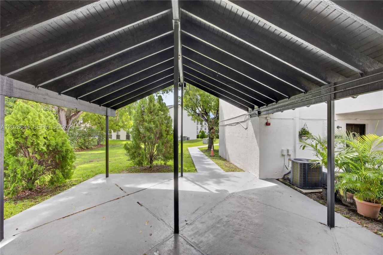 6745 SW 132nd Ave , Unit 204, Miami, FL 33183 Photo