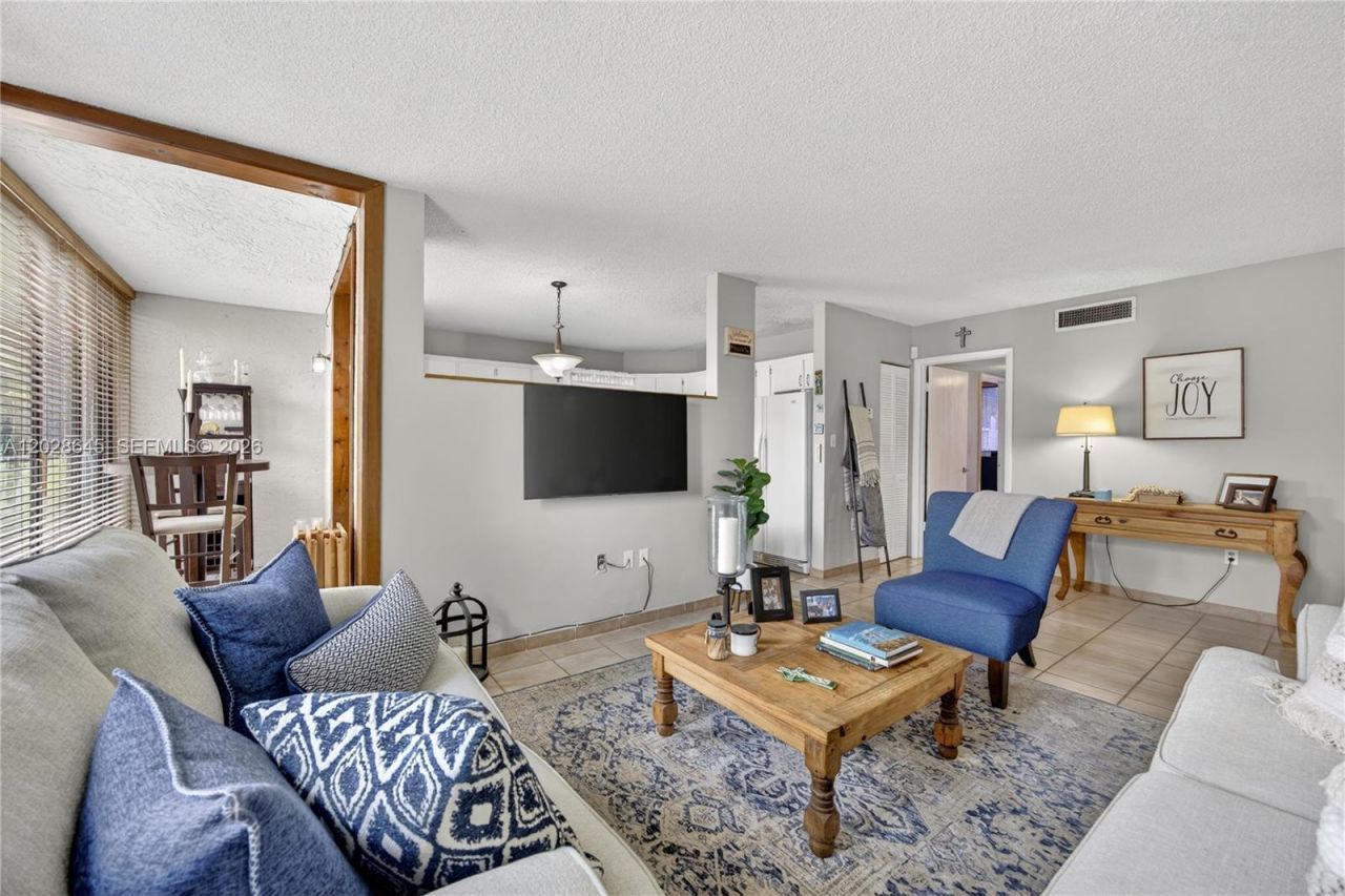 6745 SW 132nd Ave , Unit 204, Miami, FL 33183 Photo