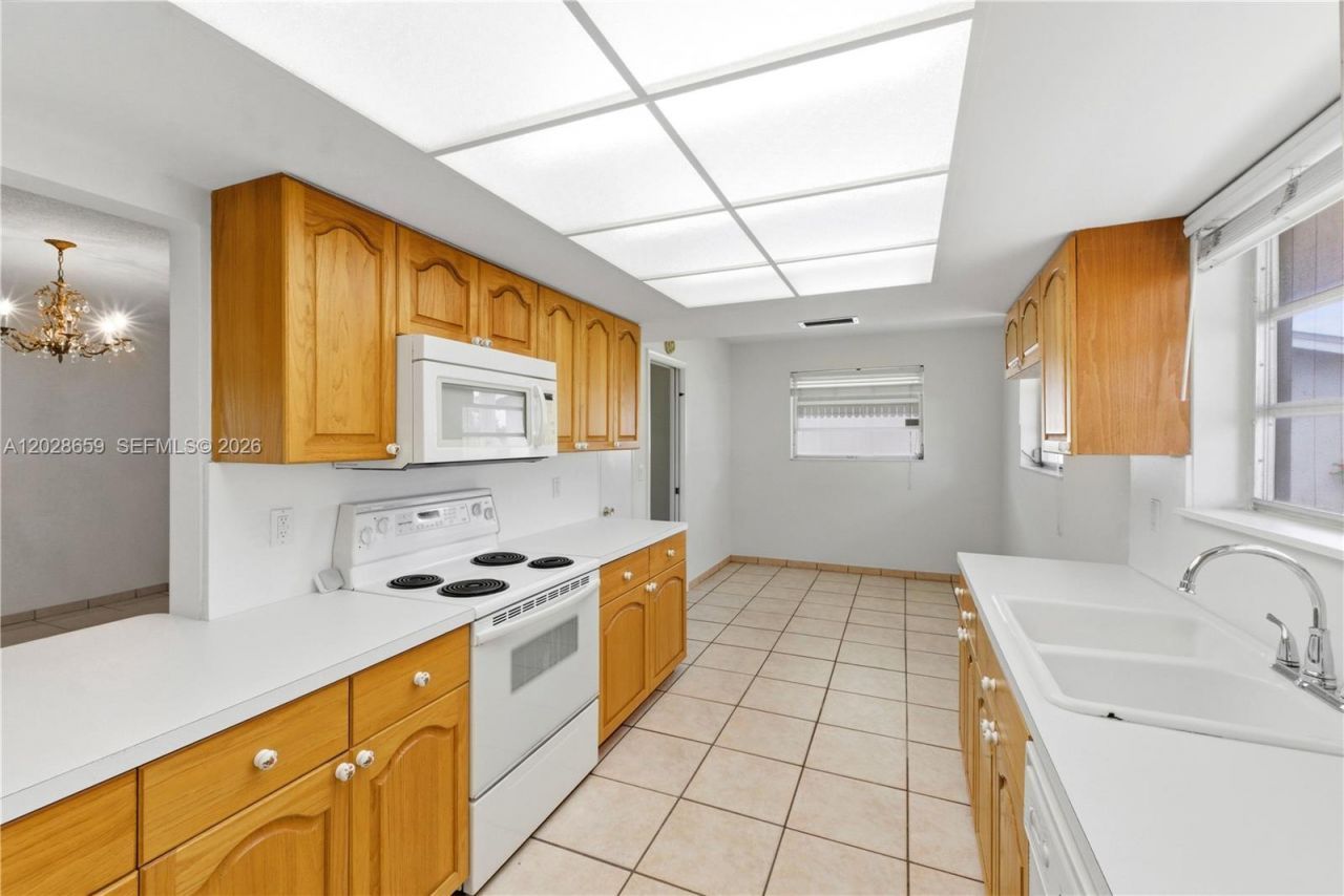 2210 N 52nd Ave , Hollywood, FL 33021 Photo