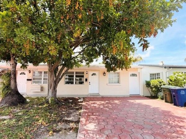 1077 SW 2nd St , Unit 2, Hallandale Beach, FL 33009