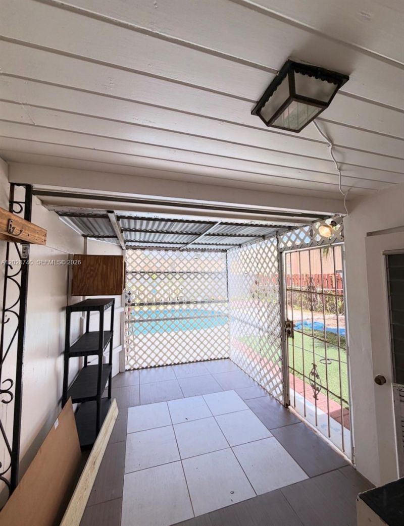 1077 SW 2nd St, Unit 2, Hallandale Beach, FL 33009 Photo