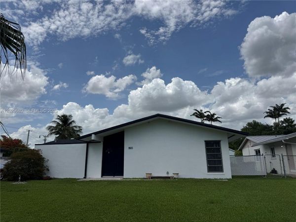 9605 SW 187th St , Cutler Bay, FL 33157