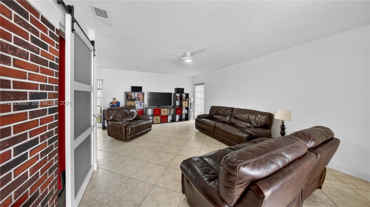 9605 SW 187th St , Cutler Bay, FL 33157 Photo