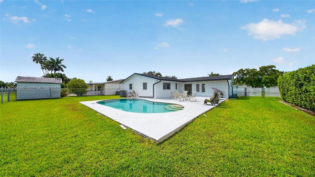9605 SW 187th St , Cutler Bay, FL 33157 Photo