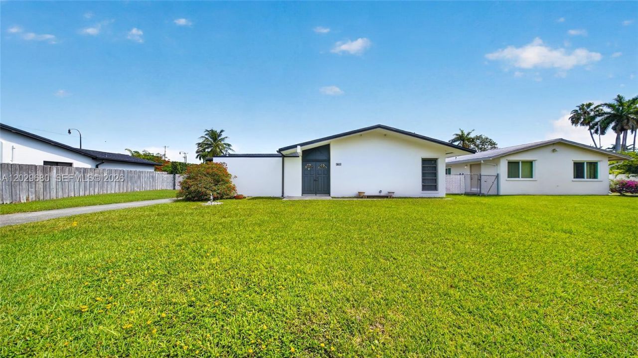 9605 SW 187th St , Cutler Bay, FL 33157 Photo