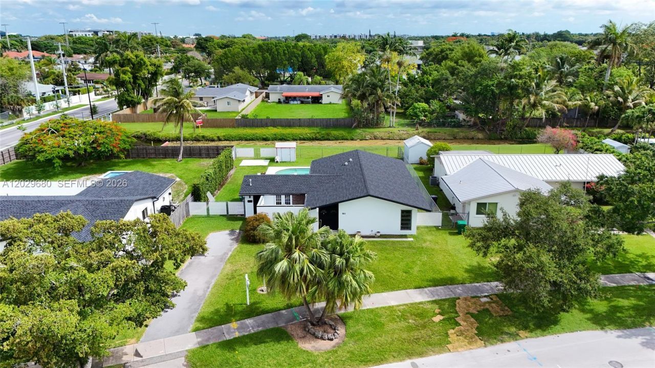 9605 SW 187th St , Cutler Bay, FL 33157 Photo