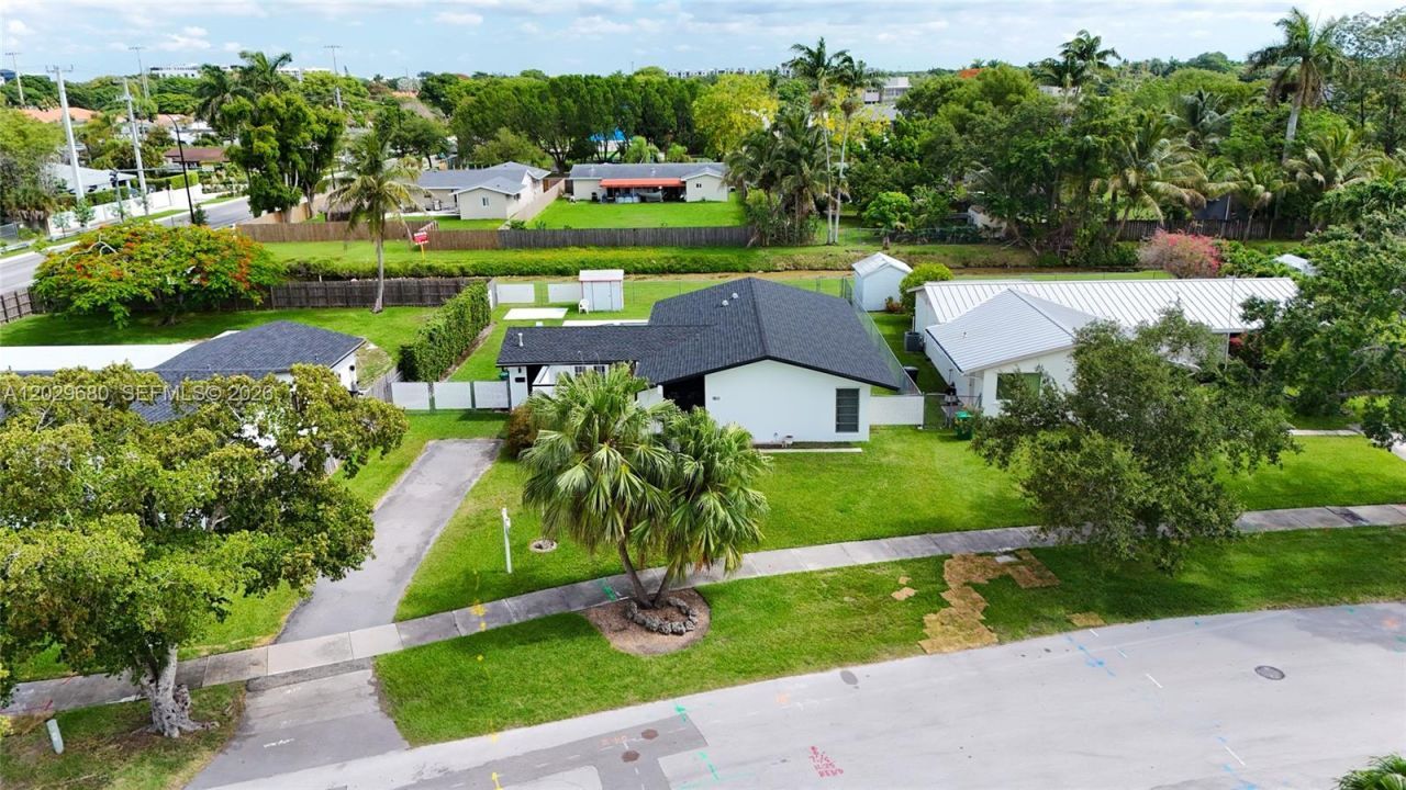 9605 SW 187th St , Cutler Bay, FL 33157 Photo