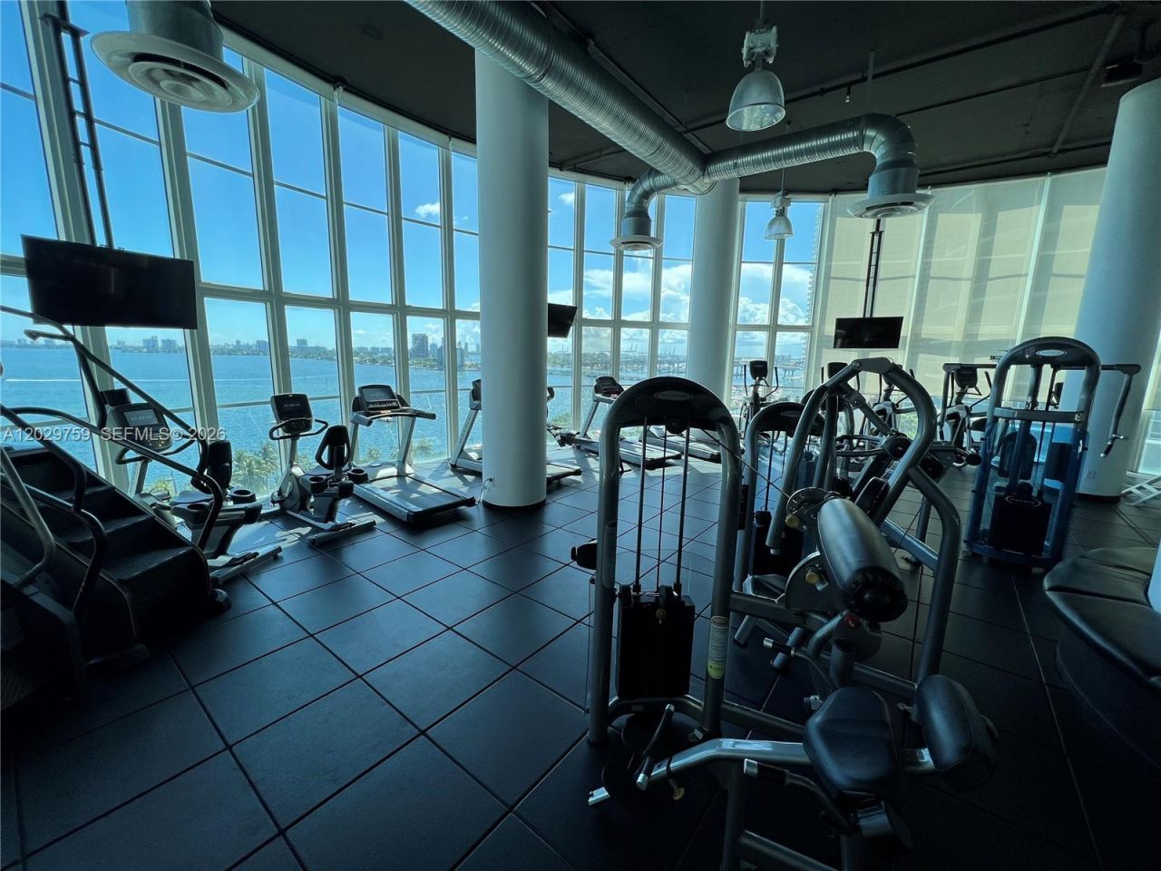 1800 N Bayshore Dr, Unit 3904, Miami, FL 33132 Photo