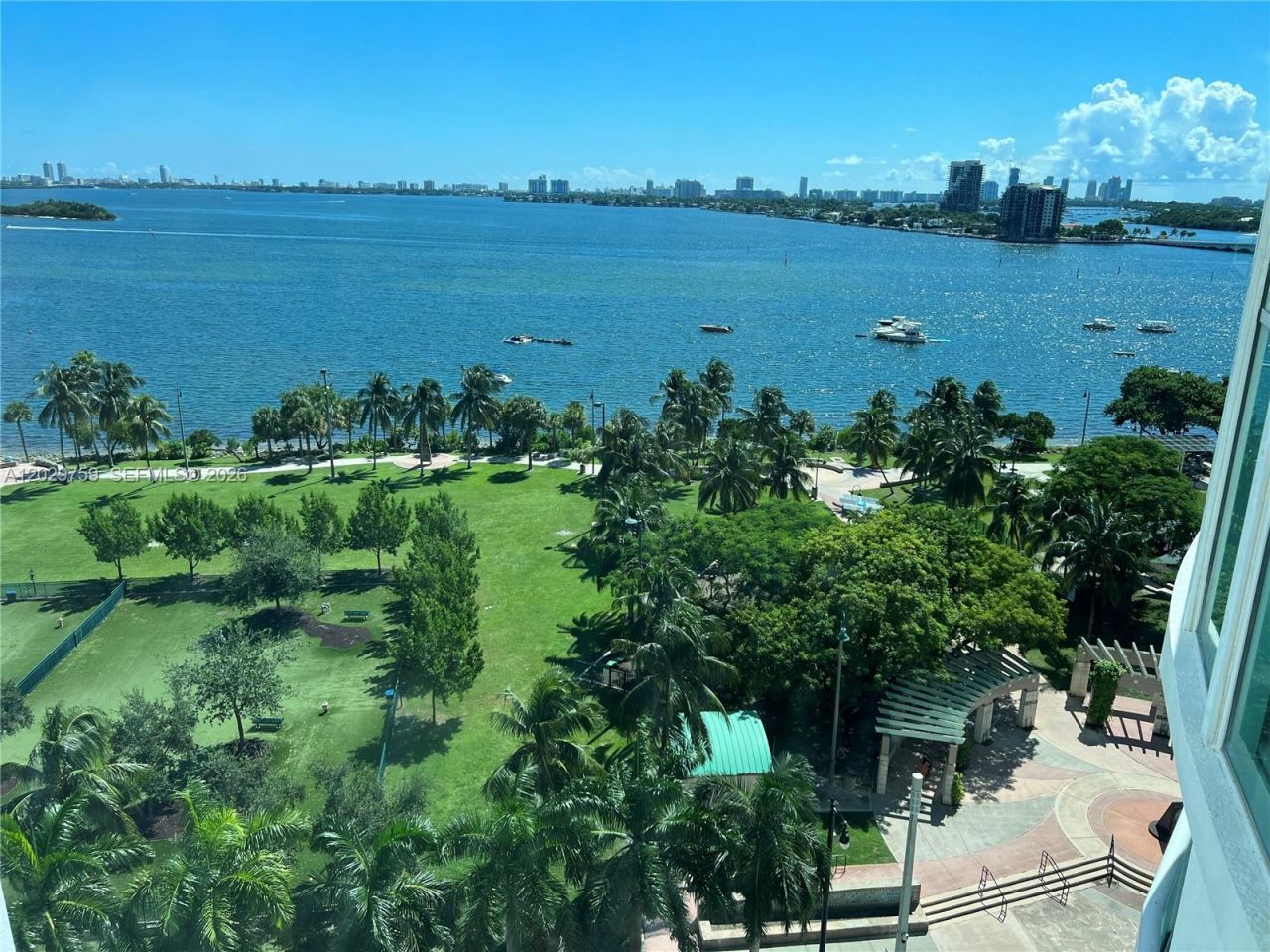 1800 N Bayshore Dr, Unit 3904, Miami, FL 33132 Photo