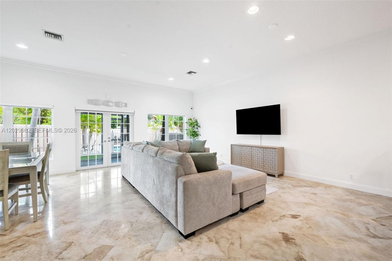 4517 NE 21st Ave, Unit 5, Fort Lauderdale, FL 33308 Photo