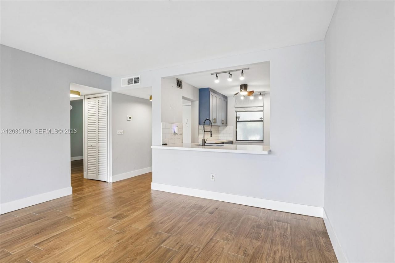 100 NW 76th Ave, Unit 108-2, Plantation, FL 33324 Photo