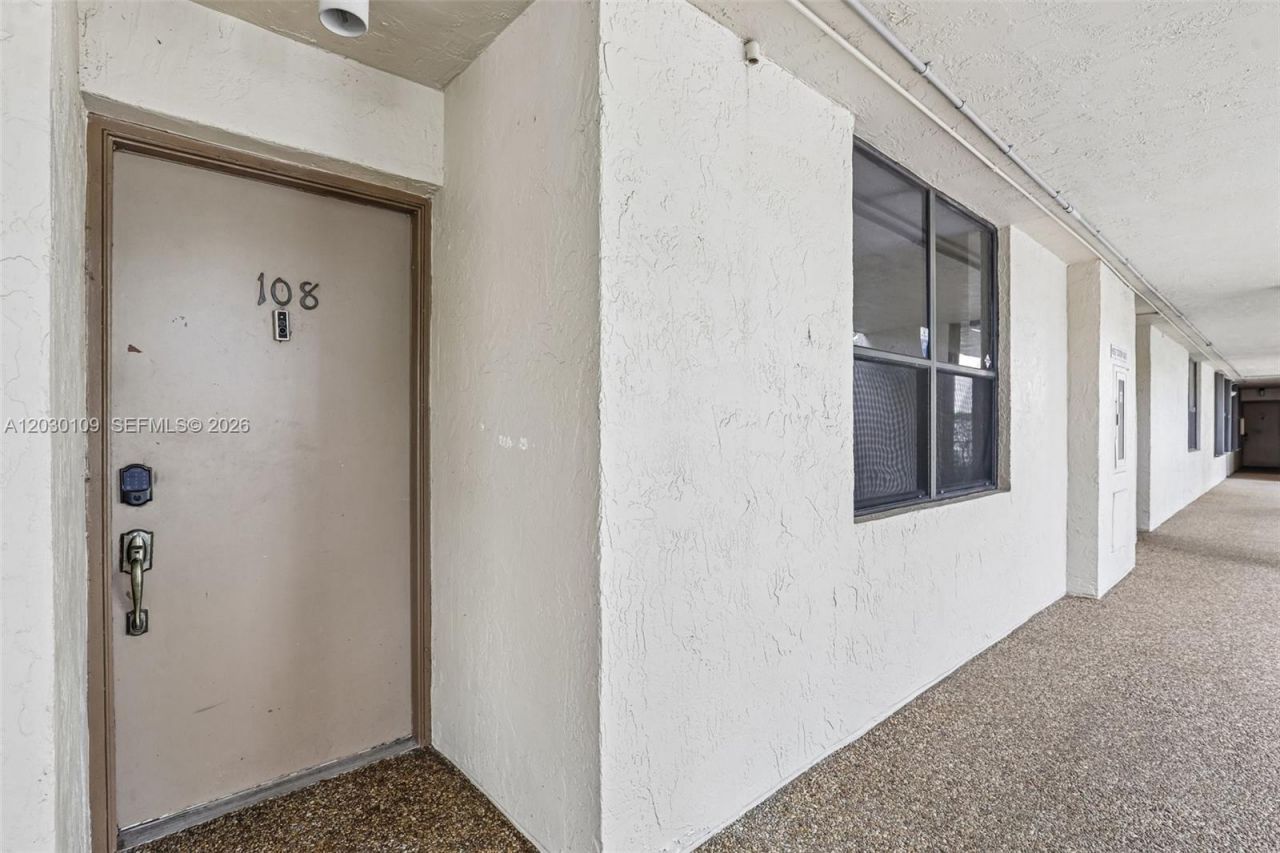 100 NW 76th Ave, Unit 108-2, Plantation, FL 33324 Photo