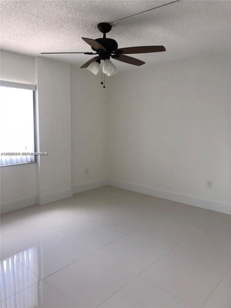 200 178th Dr , Unit 702, Sunny Isles Beach, FL 33160 Photo