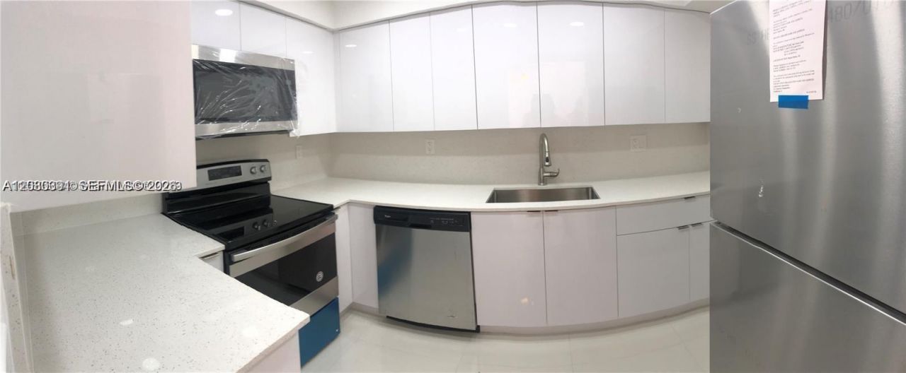 200 178th Dr , Unit 702, Sunny Isles Beach, FL 33160 Photo