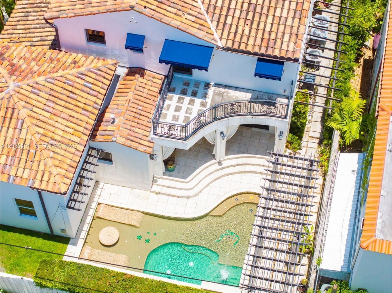5860 Pine Tree Dr , Miami Beach, FL 33140 Photo