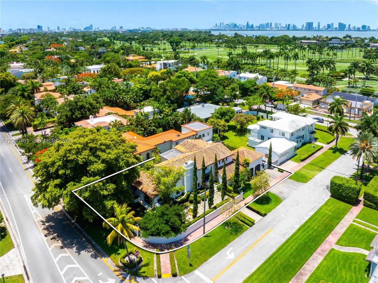 5860 Pine Tree Dr, Miami Beach, FL 33140 Photo