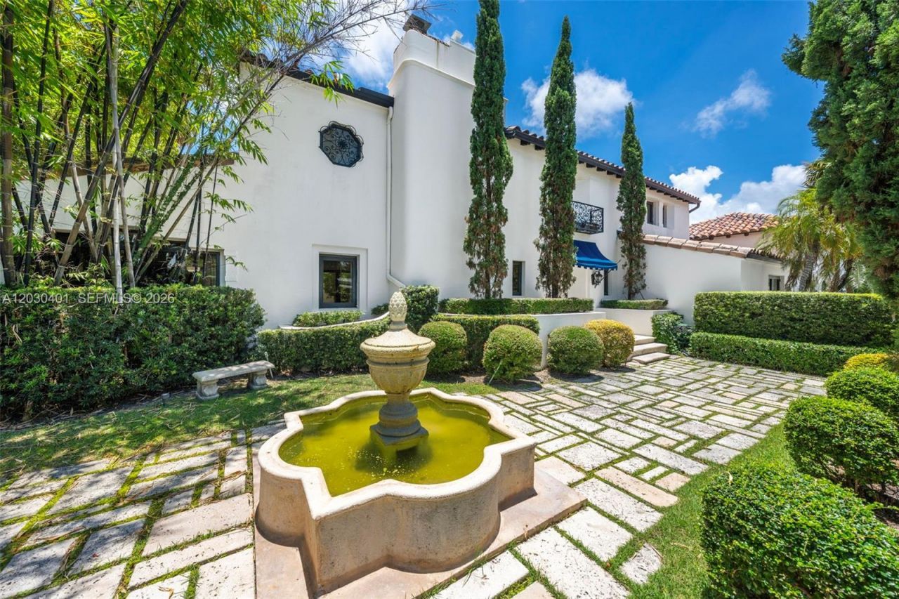 5860 Pine Tree Dr , Miami Beach, FL 33140 Photo